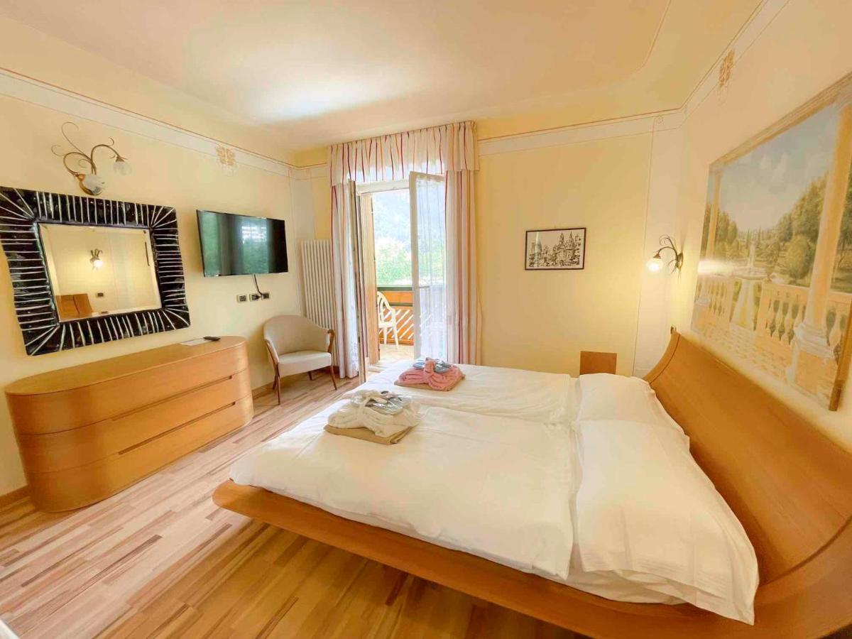 Alledolomiti Boutique Lake Hotel - Adults Friendly Molveno Exterior photo
