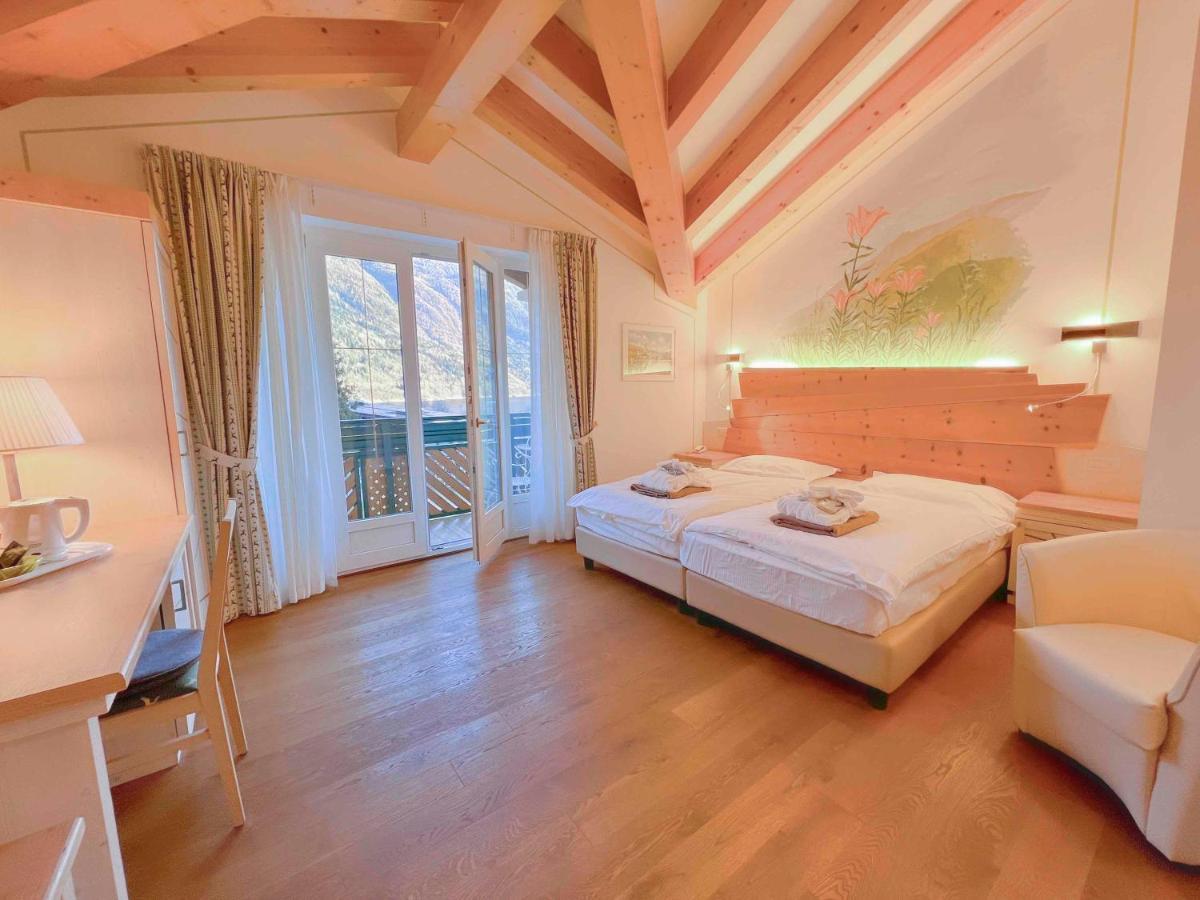Alledolomiti Boutique Lake Hotel - Adults Friendly Molveno Exterior photo