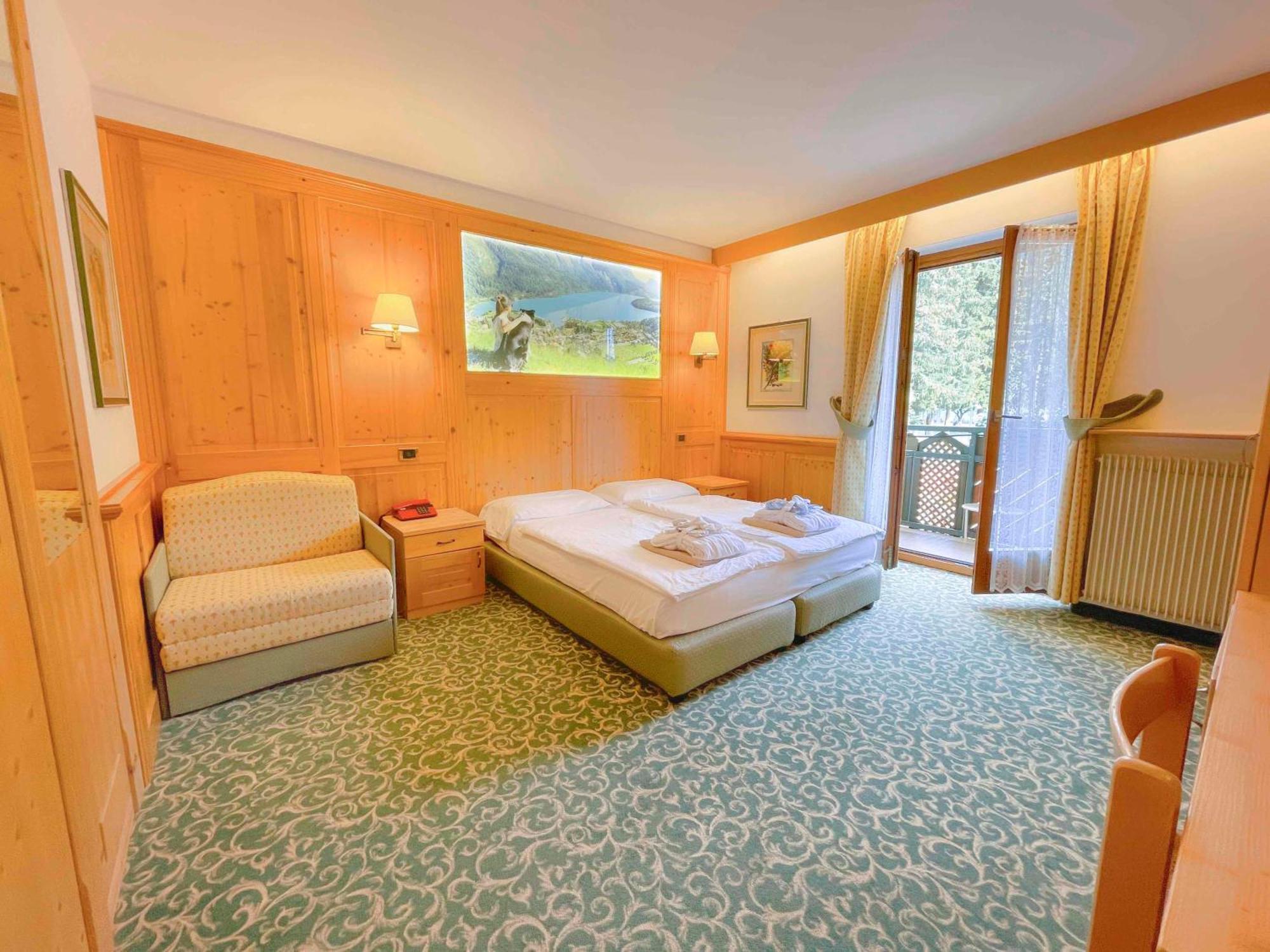 Alledolomiti Boutique Lake Hotel - Adults Friendly Molveno Exterior photo